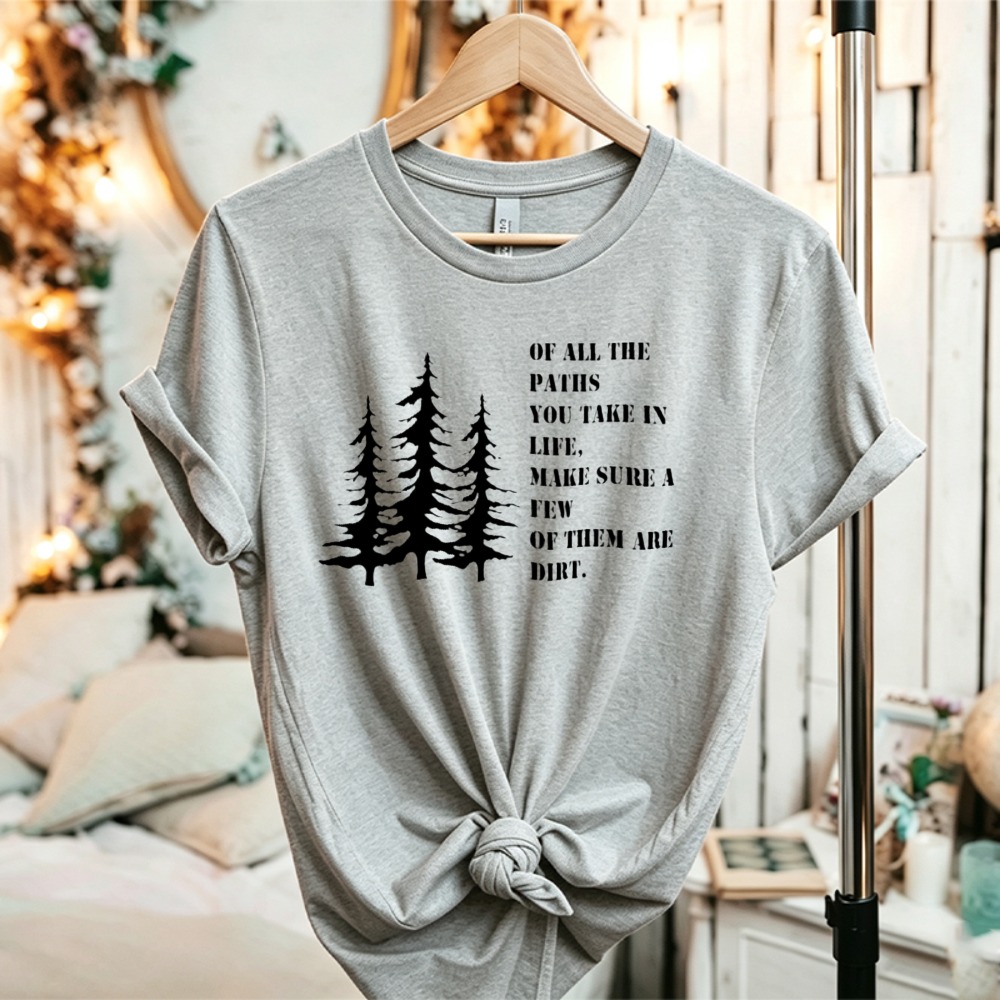 松の木自然名言アウトドアアドベンチャーグラフィックTシャツ  - Outdoor Adventure Quotes Short のレビューと価格