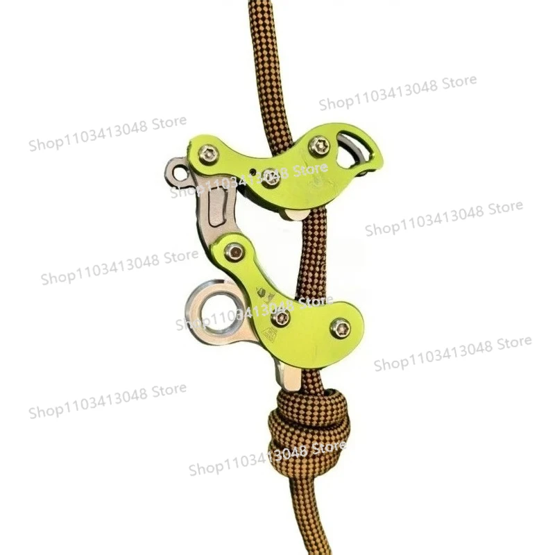 8つのリングで木を登る機械式グリップ（ロープ不要）屋外アドベ - Adventure Outdoor Equipment のレビューと価格