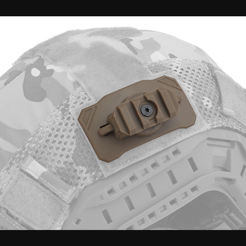 アドベンチャーヘルメットランプブラケット |   ユニバーサ - Adventure Outdoor Equipment のレビューと価格